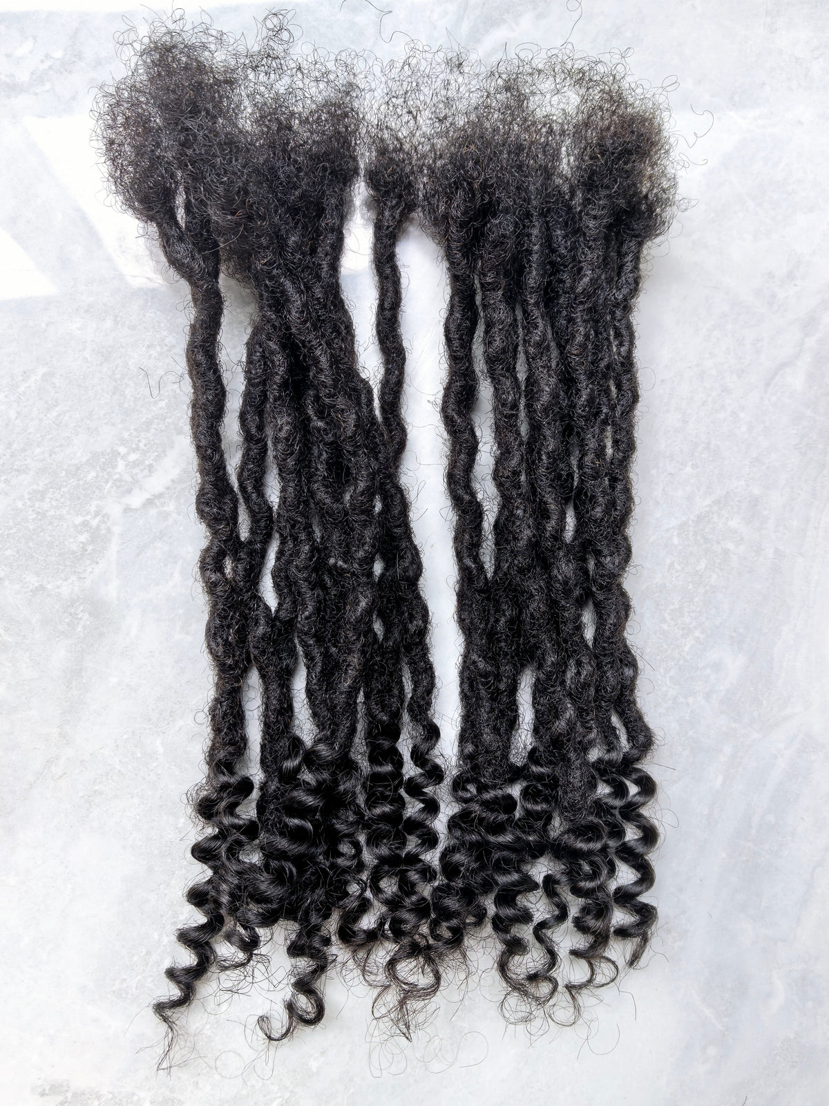 Small 0.6 cm Goddess Locs – 100% Human Hair, 20 Strands